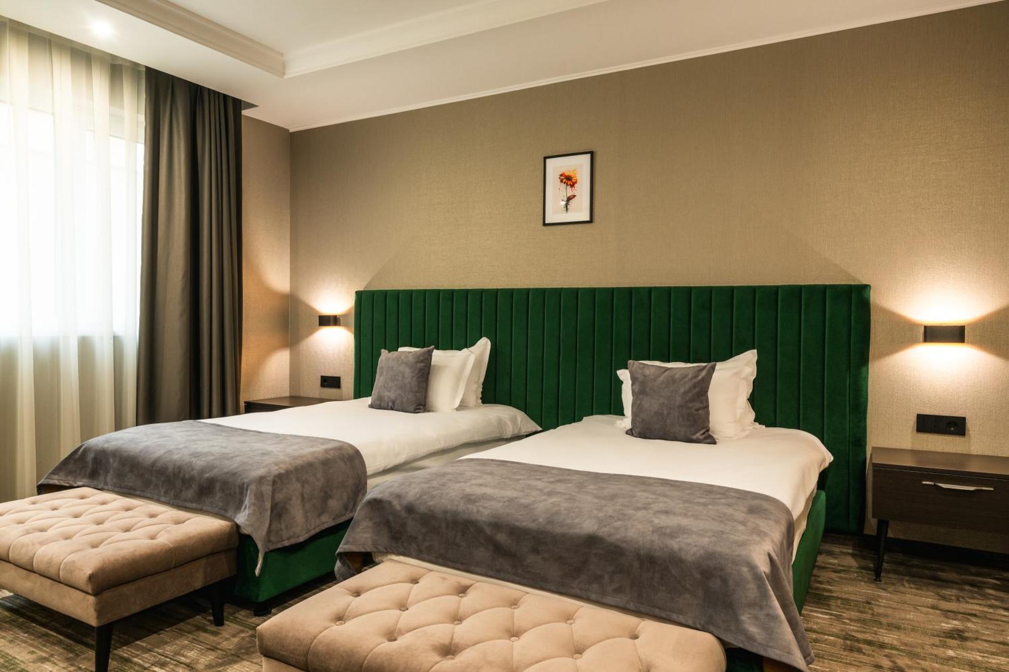 Empire Balneo & Spa Hotel 히사랴 외부 사진
