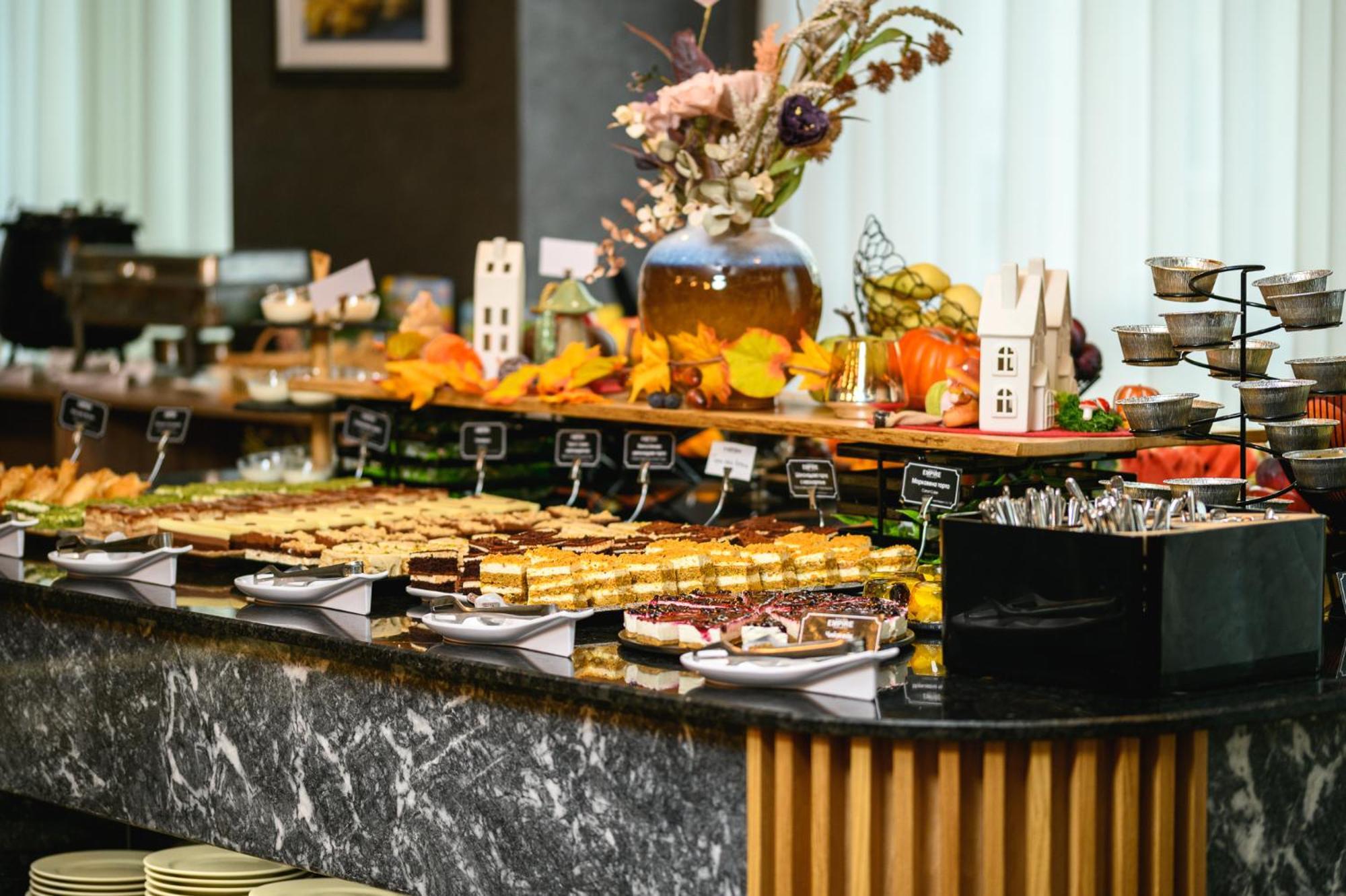 Empire Balneo & Spa Hotel 히사랴 외부 사진